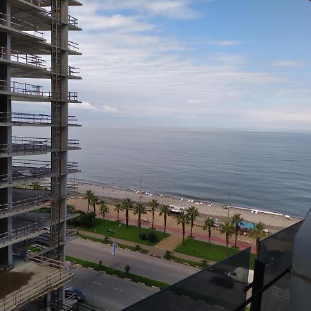 Apartment On The Back Sea Батумі Екстер'єр фото
