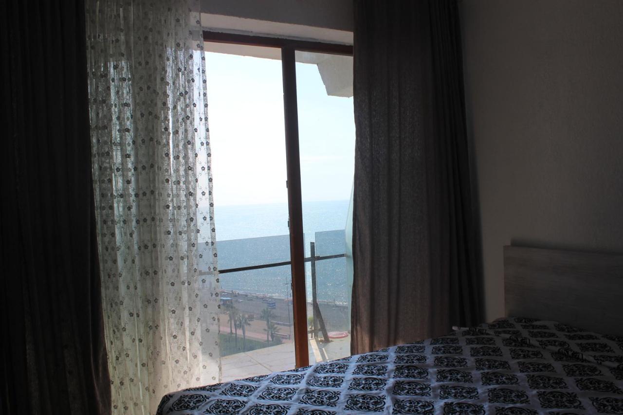 Apartment On The Back Sea Батумі Екстер'єр фото