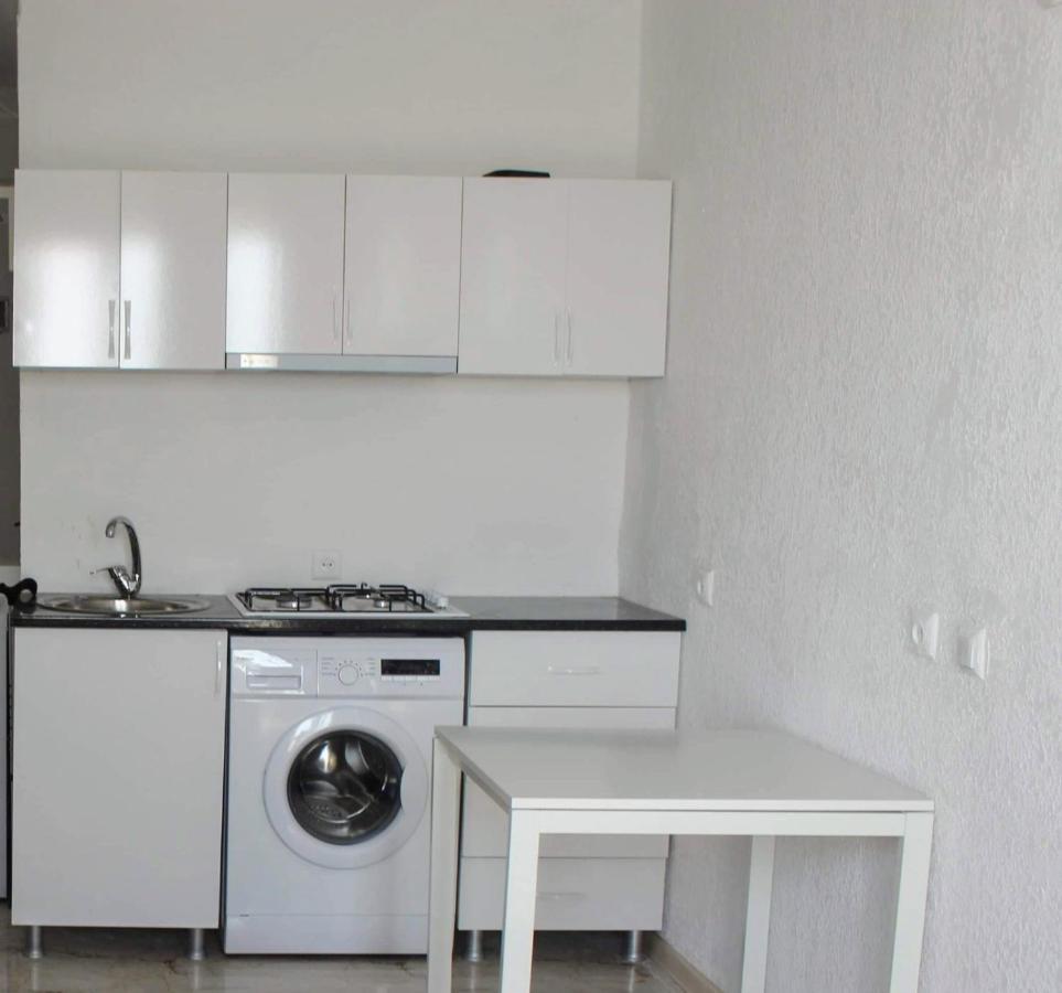 Apartment On The Back Sea Батумі Екстер'єр фото