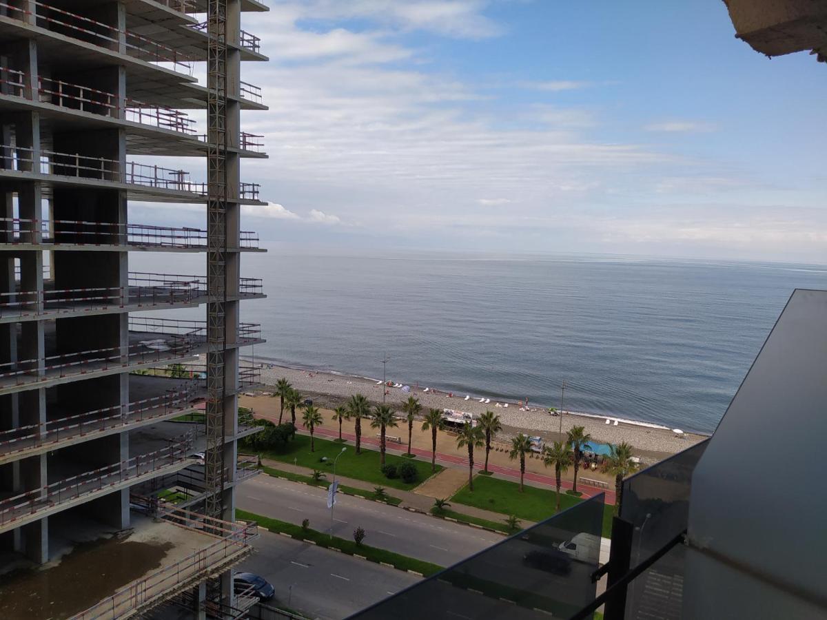 Apartment On The Back Sea Батумі Екстер'єр фото